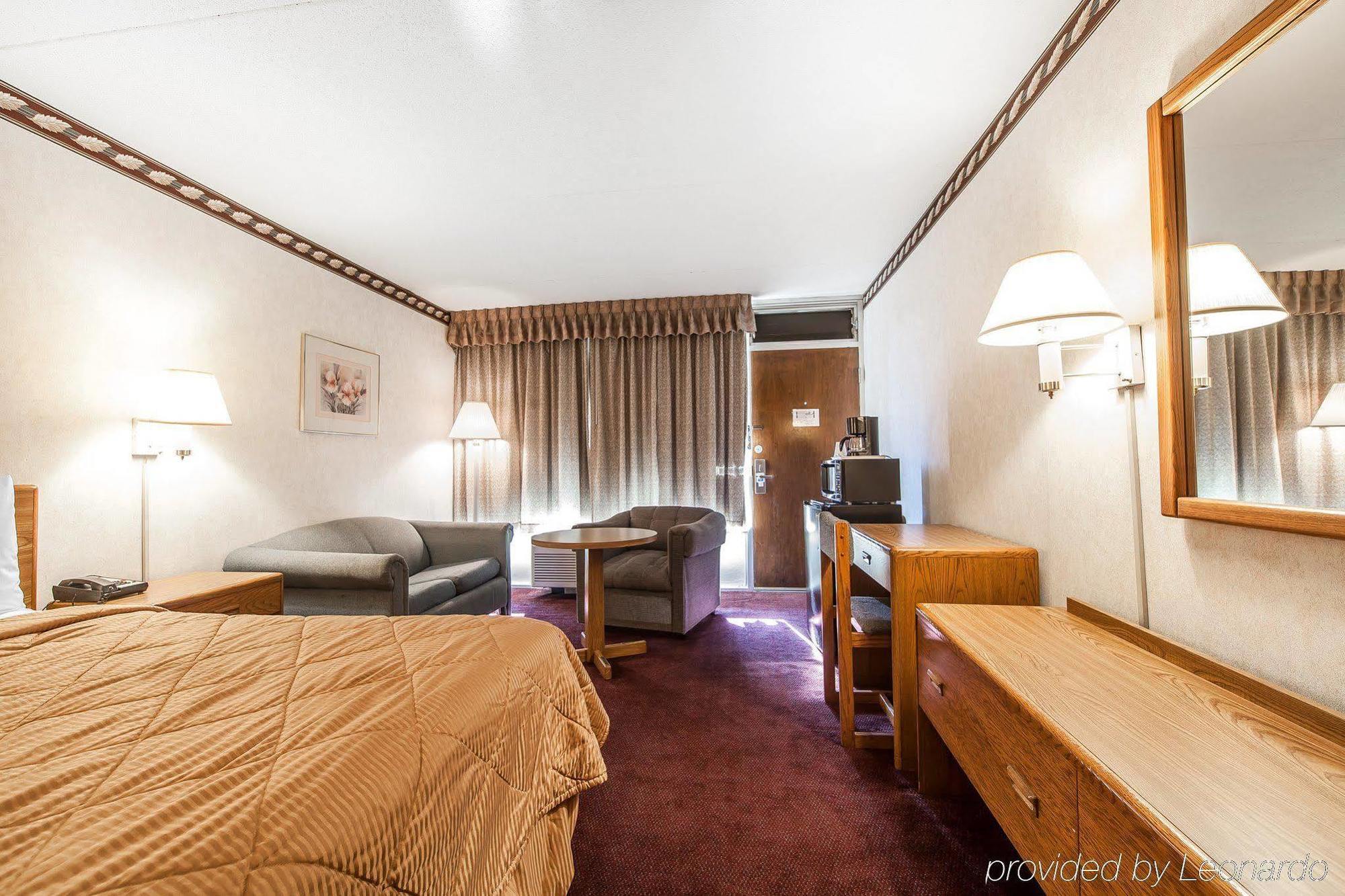 Rodeway Inn Світвотер Екстер'єр фото