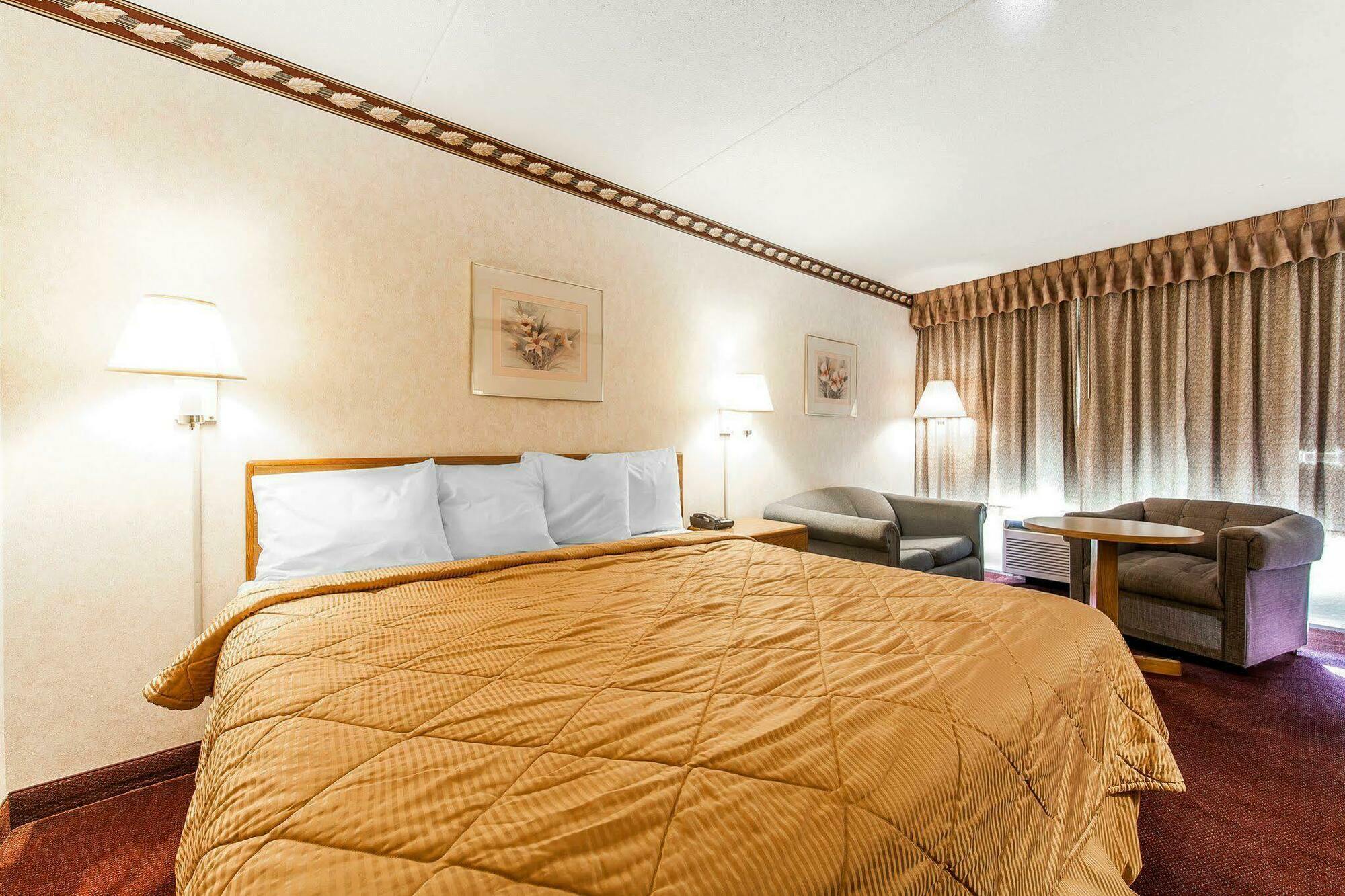 Rodeway Inn Світвотер Екстер'єр фото